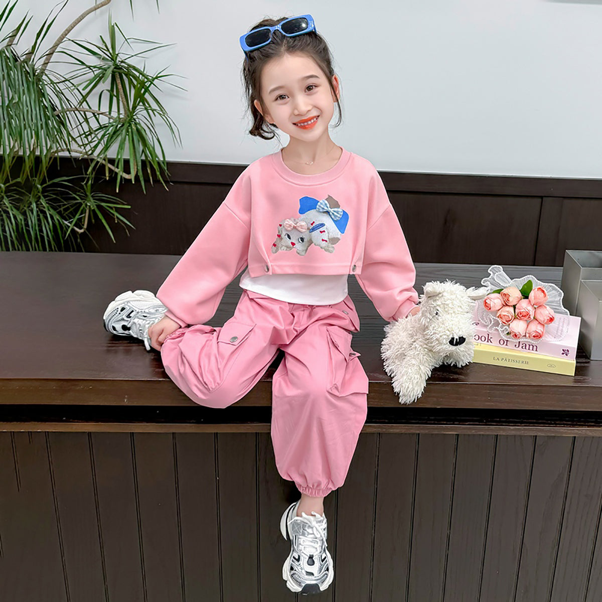 Girls Printed Round Neck Pure Cotton Sweatshirt with Joggers