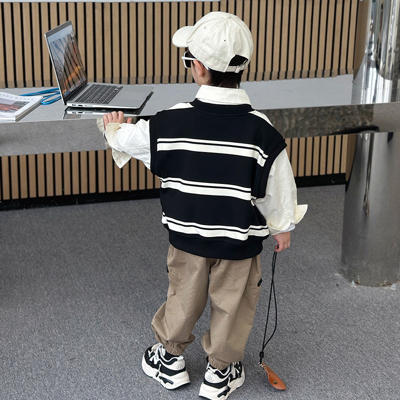Boys Spread Collar Curved Casual Shirt