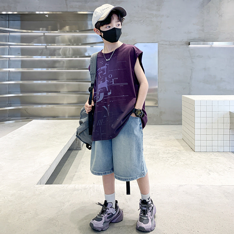 Boys Typography Printed T-shirt With Shorts