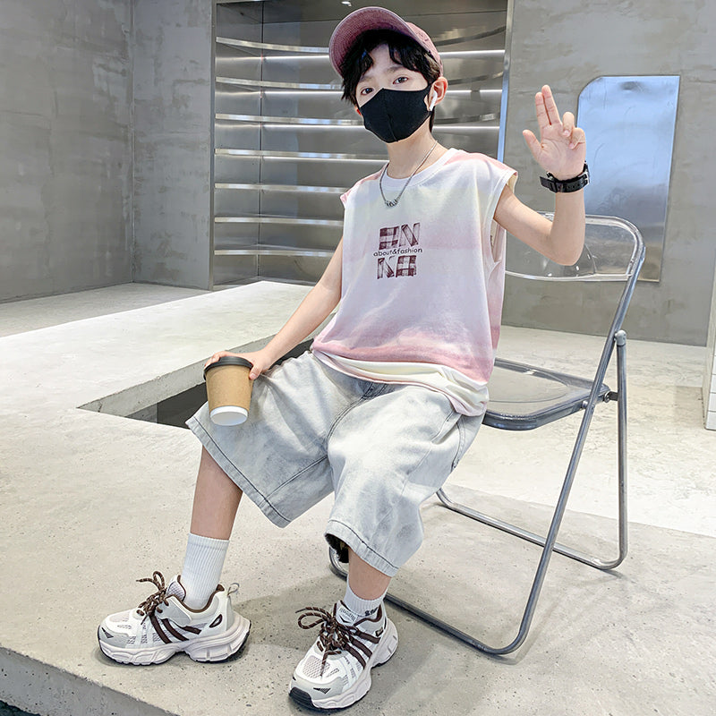 Boys Typography Printed T-shirt With Shorts