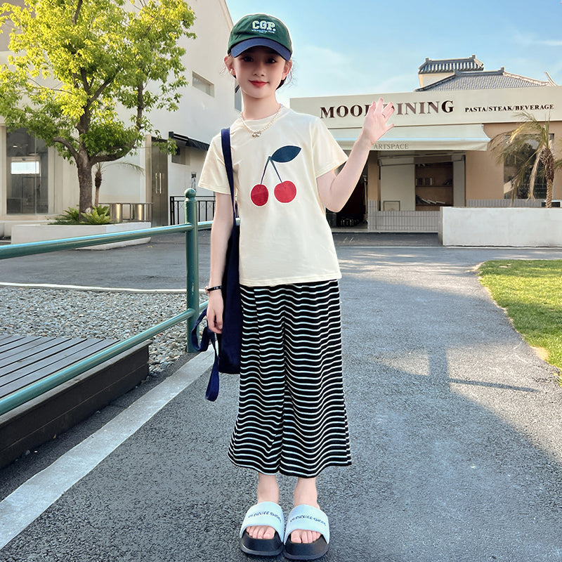 Girls Printed Round Neck Pure Cotton T-shirt with Trousers