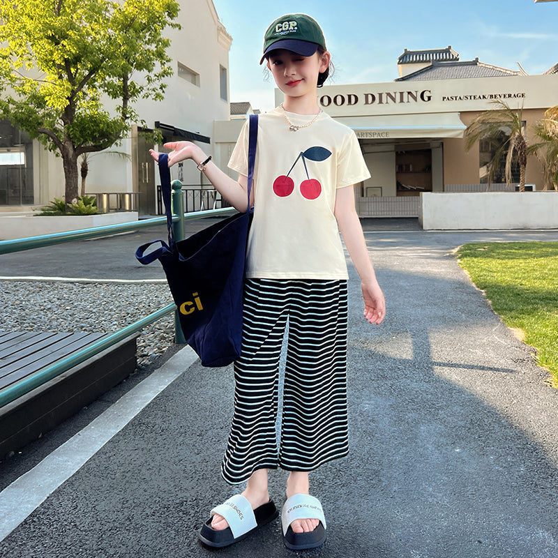 Girls Printed Round Neck Pure Cotton T-shirt with Trousers