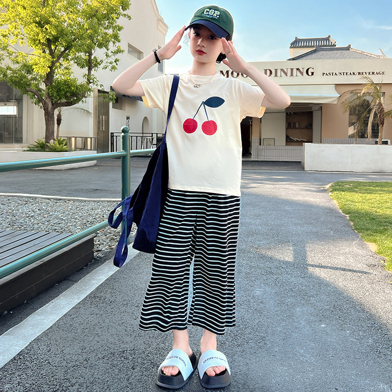 Girls Printed Round Neck Pure Cotton T-shirt with Trousers