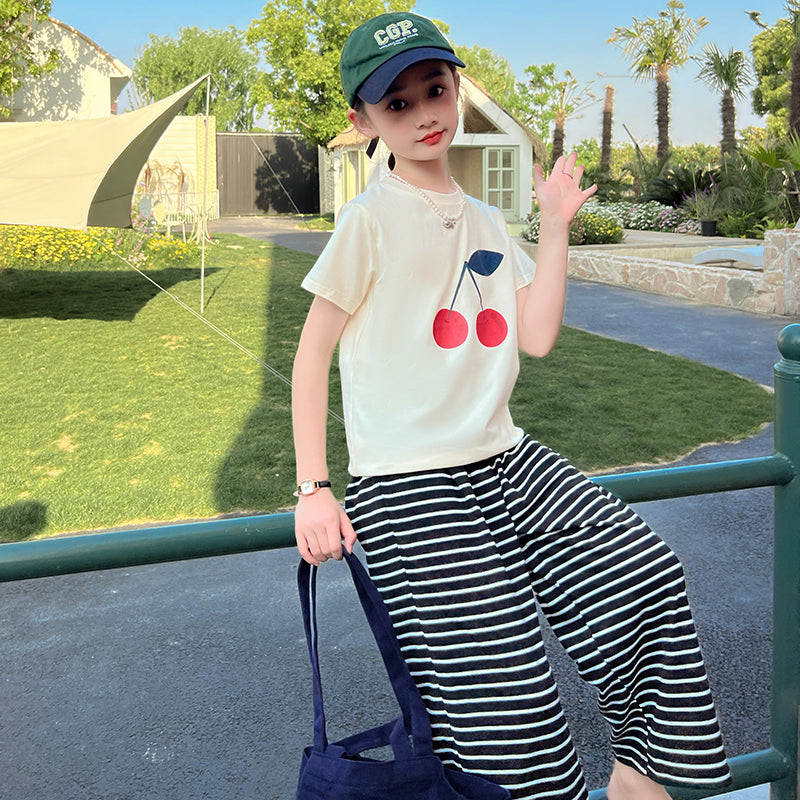 Girls Printed Round Neck Pure Cotton T-shirt with Trousers