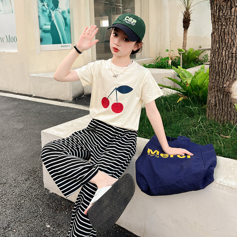 Girls Printed Round Neck Pure Cotton T-shirt with Trousers