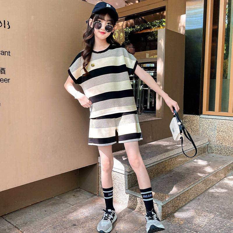 Girls Striped Round Neck Top With Shorts