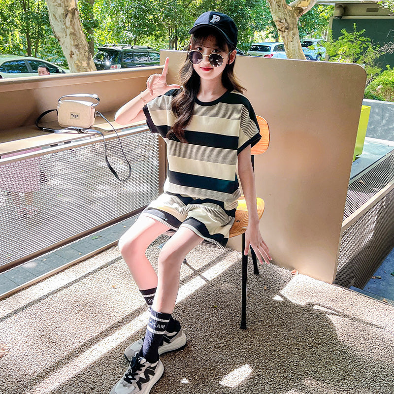 Girls Striped Round Neck Top With Shorts