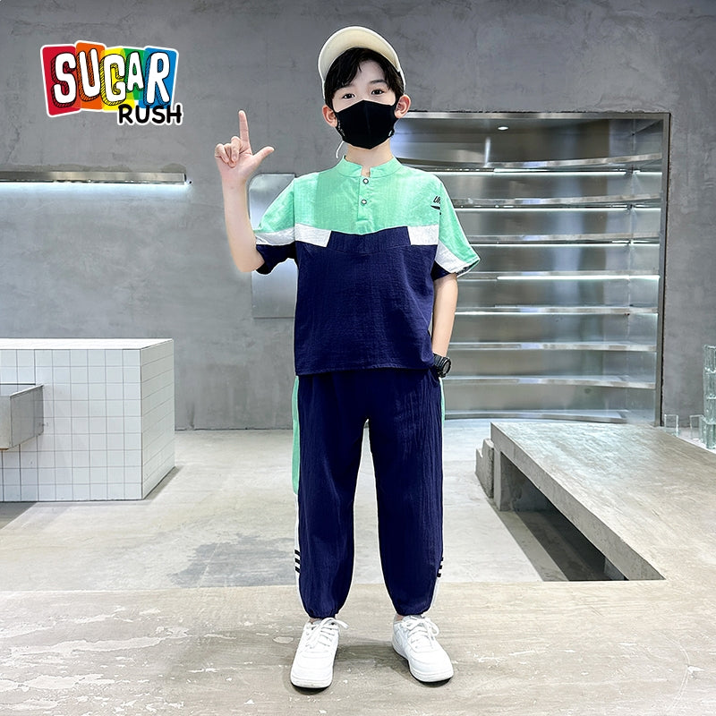 Boys Colourblocked T-shirt With Trousers