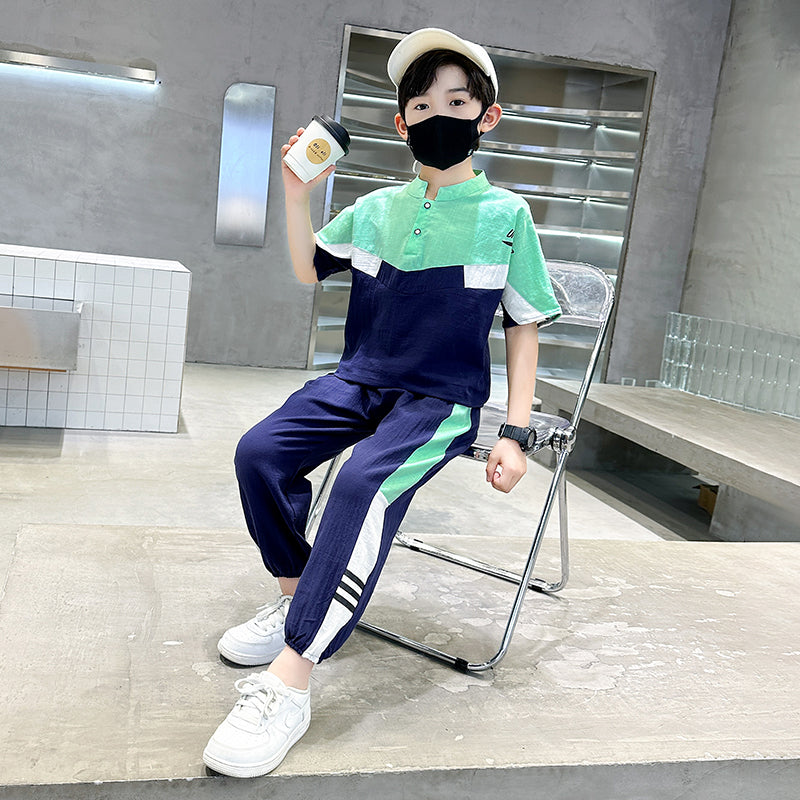 Boys Colourblocked T-shirt With Trousers
