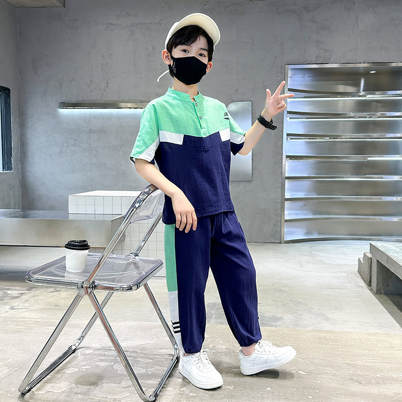 Boys Colourblocked T-shirt With Trousers