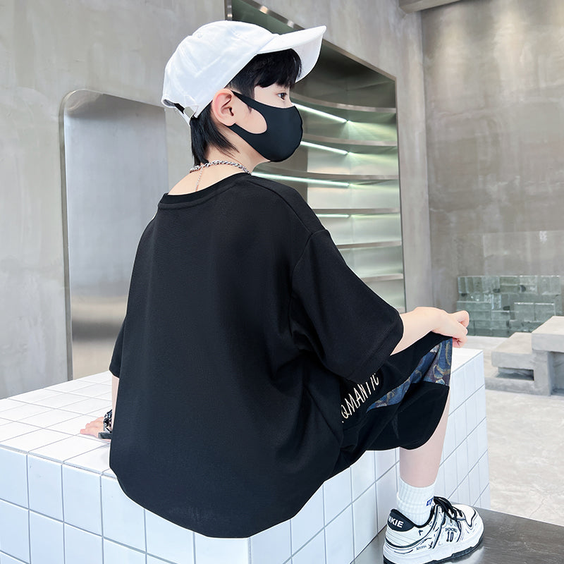 Boys Printed T-shirt With Shorts