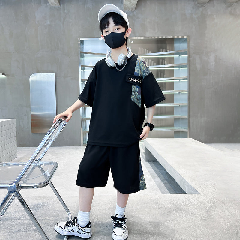 Boys Printed T-shirt With Shorts