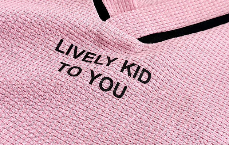 Girls Printed V-Neck T-shirt With Shorts