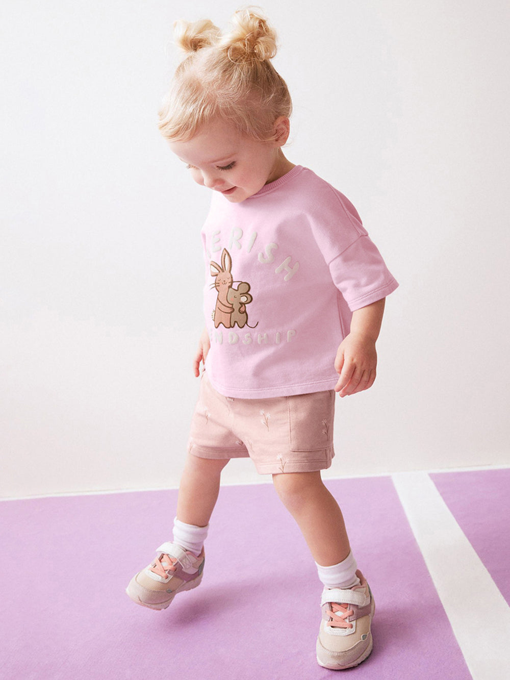 Girls Printed Pure Cotton T-Shirt With Shorts