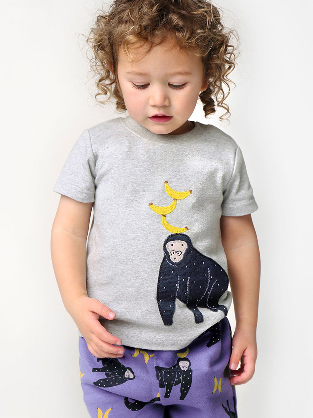 Boys Embellished Round Neck T-shirt with Shorts