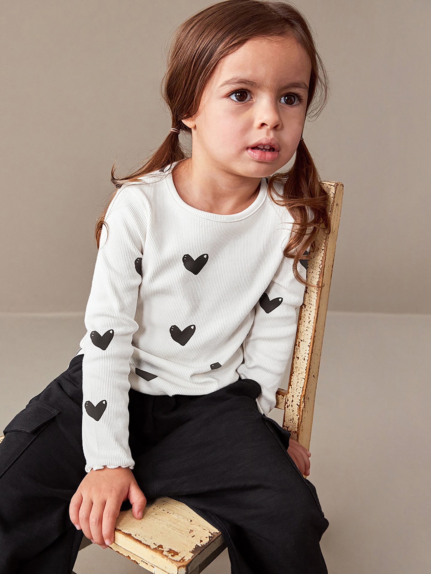 Girls Printed Round Neck Pure Cotton T-Shirt with Joggers