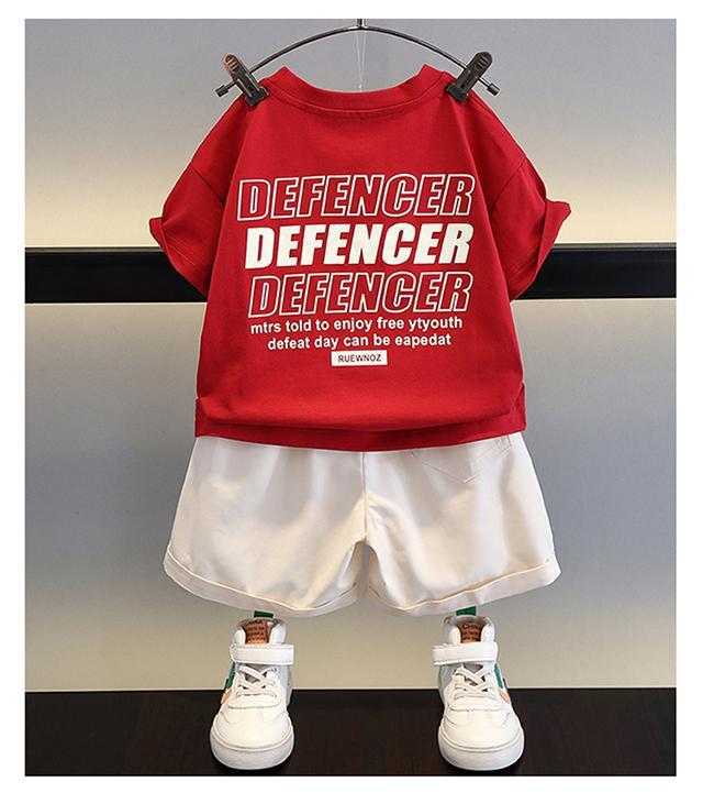Boys Printed T-shirt With Shorts