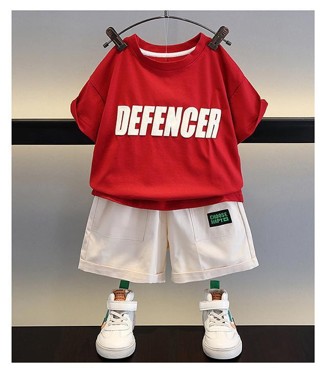 Boys Printed T-shirt With Shorts