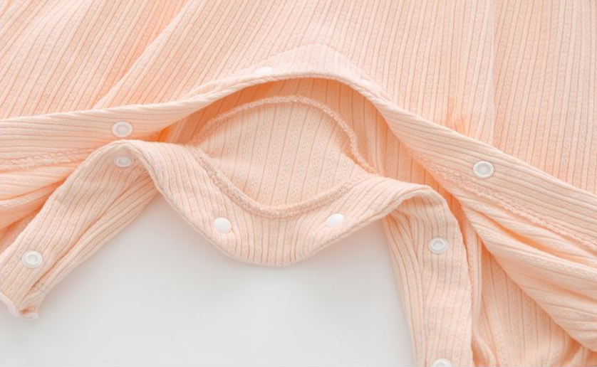 Infant Girls Peach-Coloured Pure Cotton Romper With Bonnet
