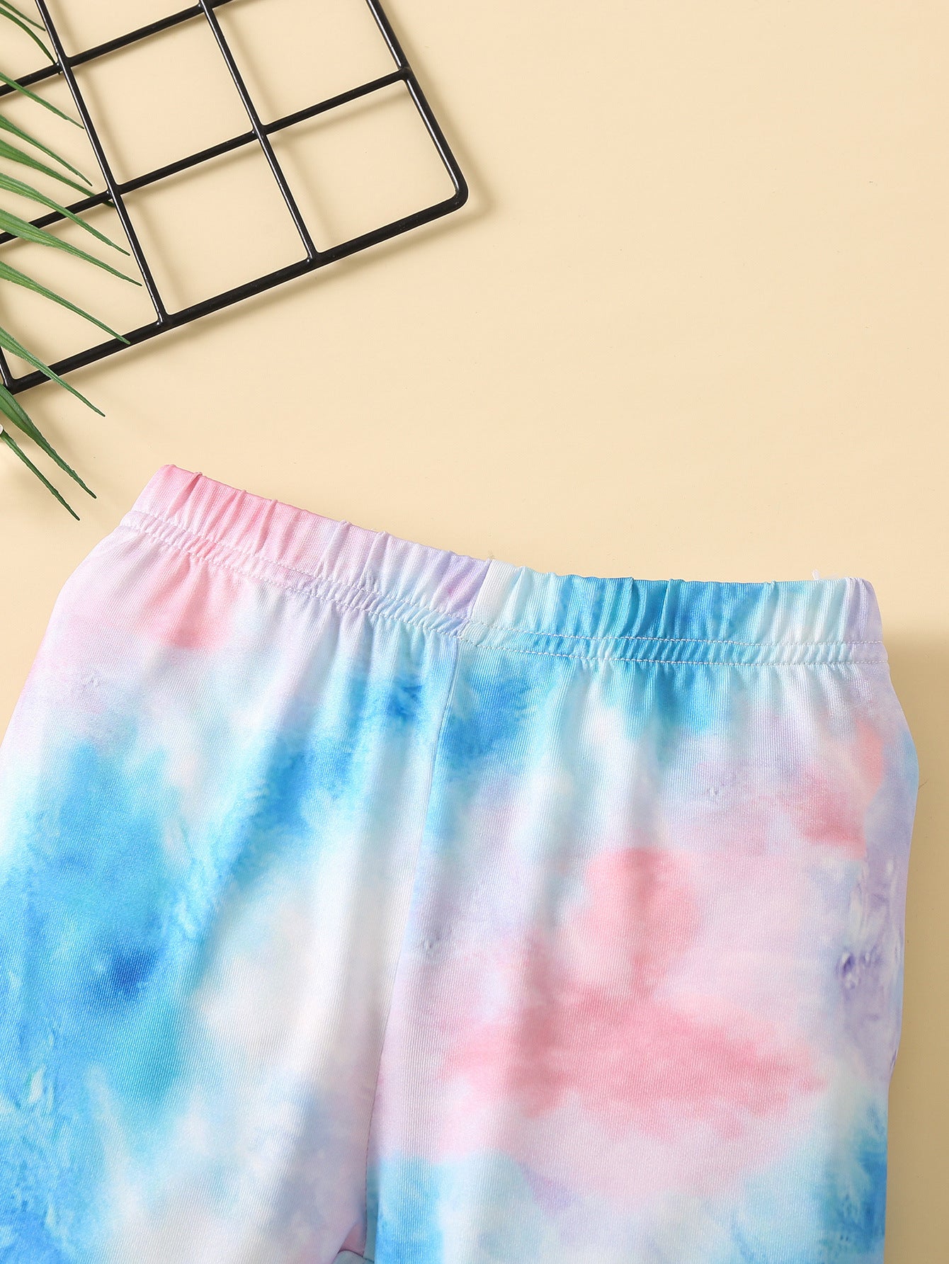 Girls Blue Abstract Printed Loose Fit Regular Shorts