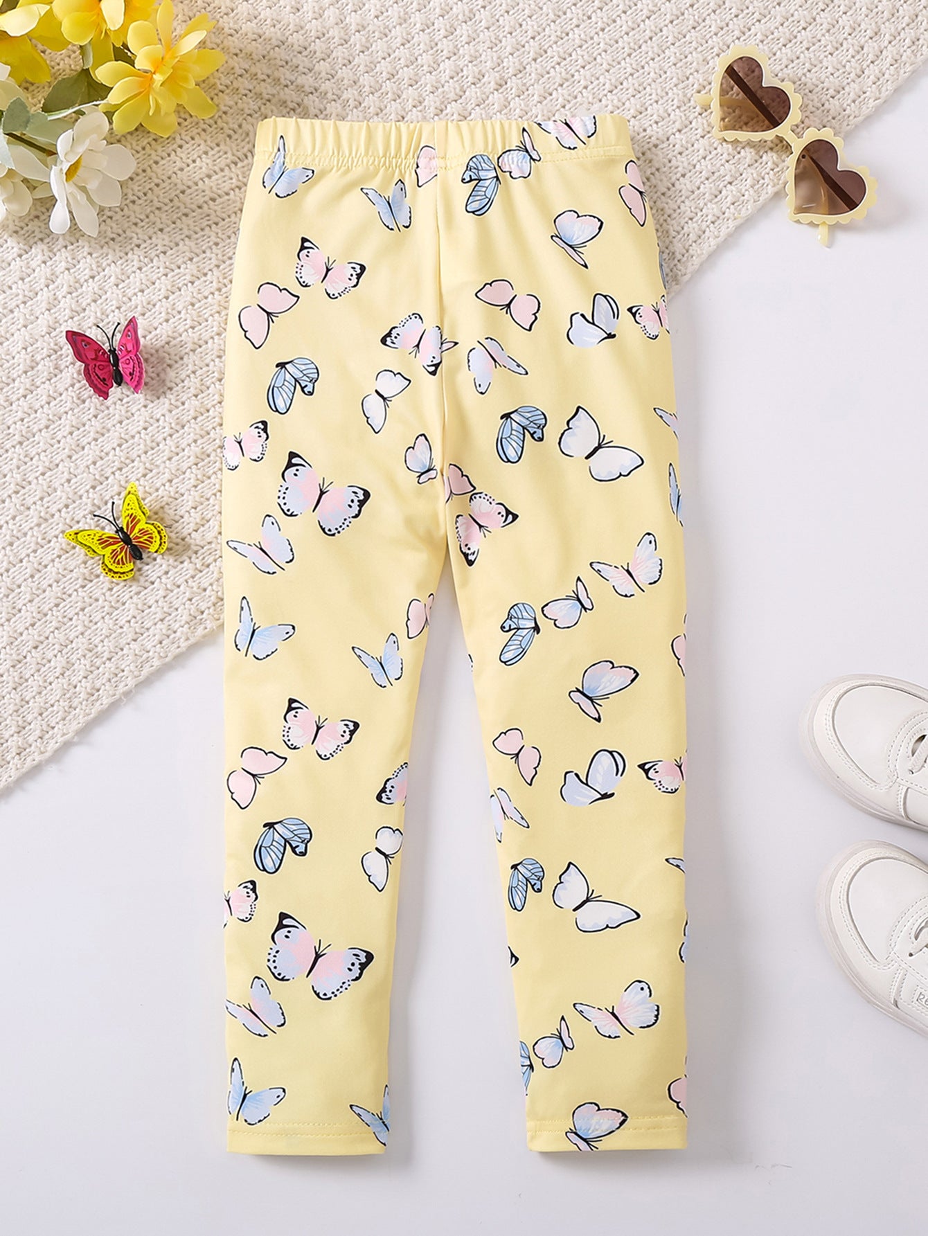 Girls Conversational Printed Mid-Rise Easy Wash Regular Trousers