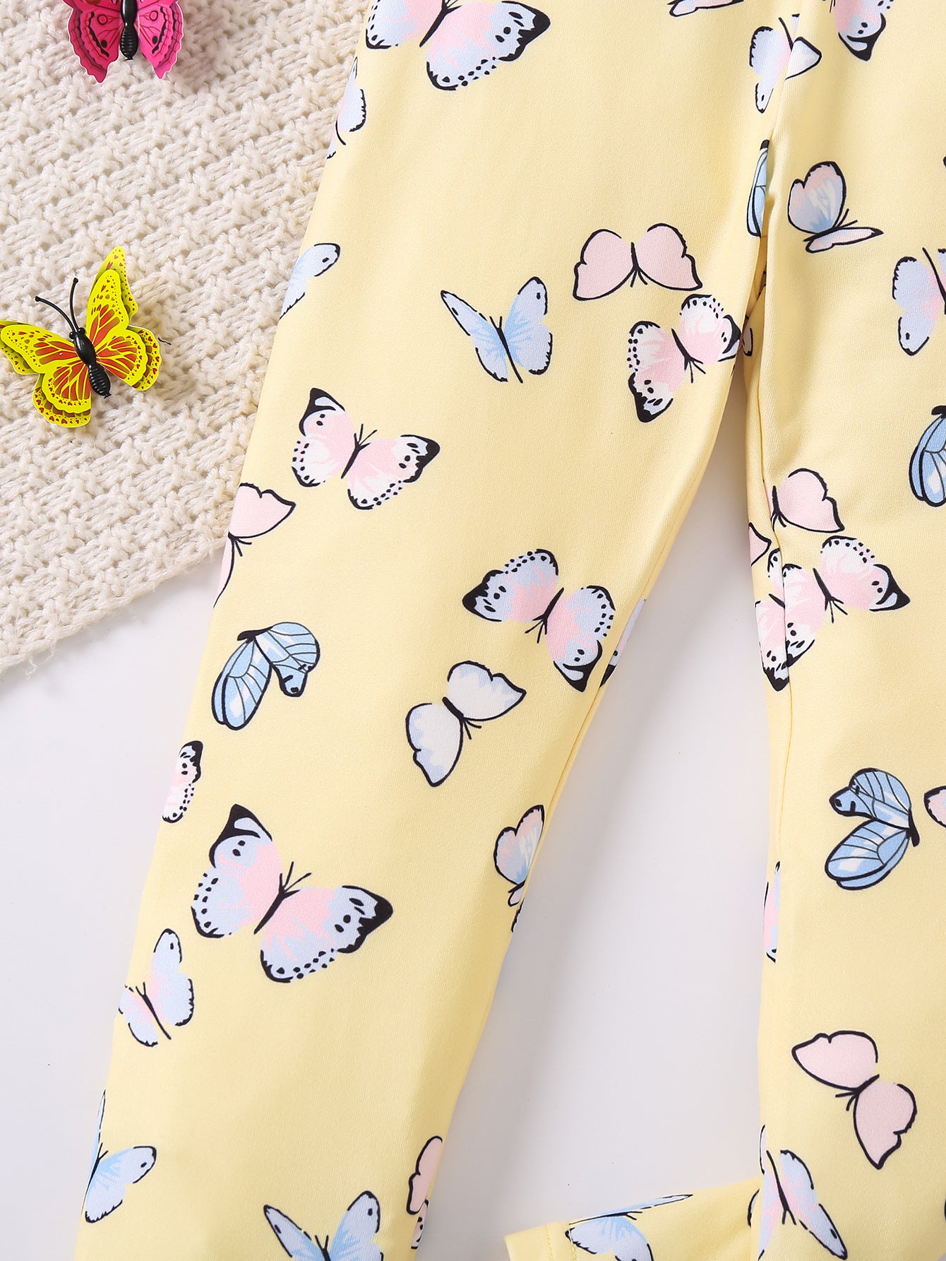 Girls Conversational Printed Mid-Rise Easy Wash Regular Trousers