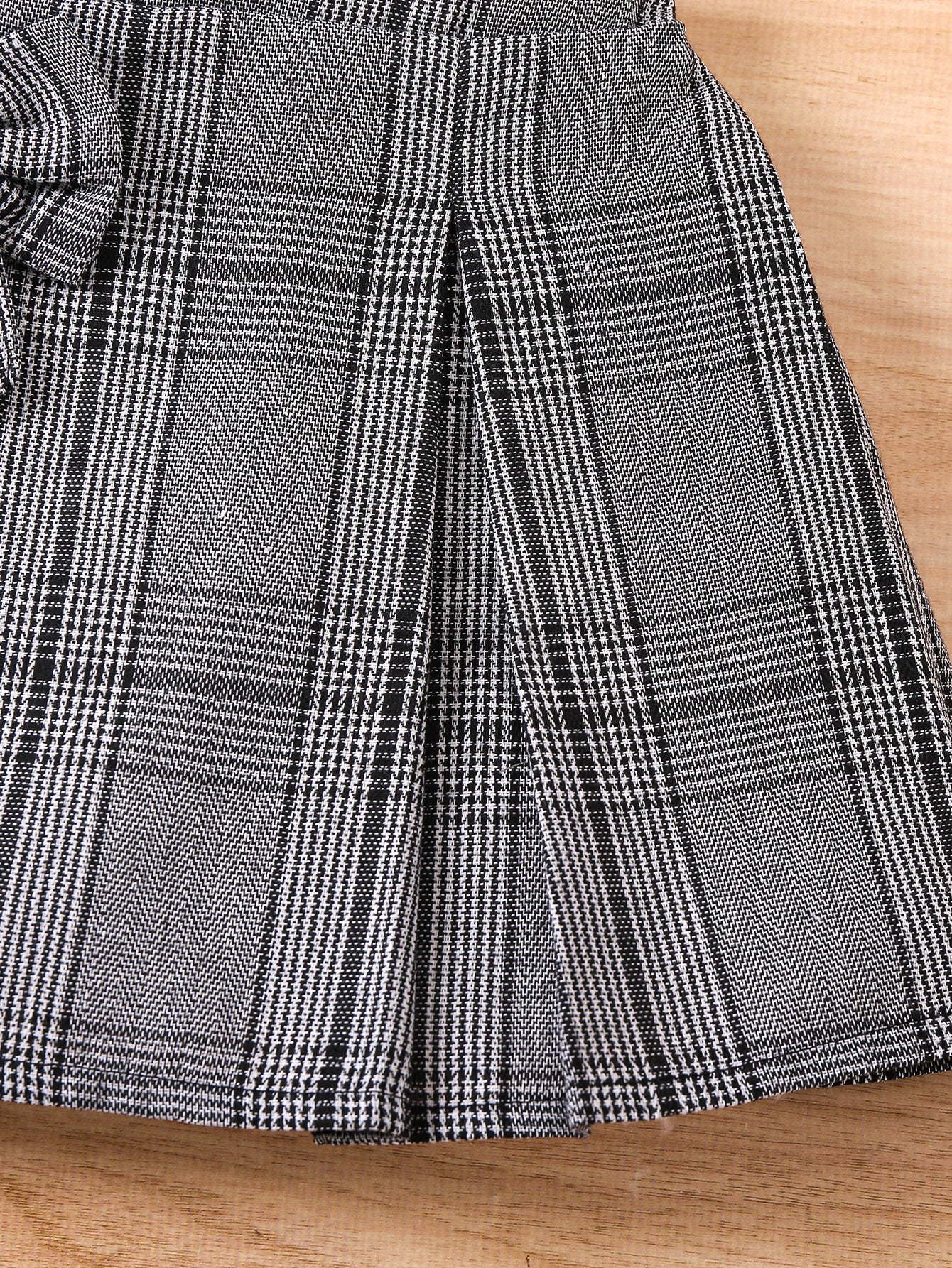 Girls Checked Mini Skirts