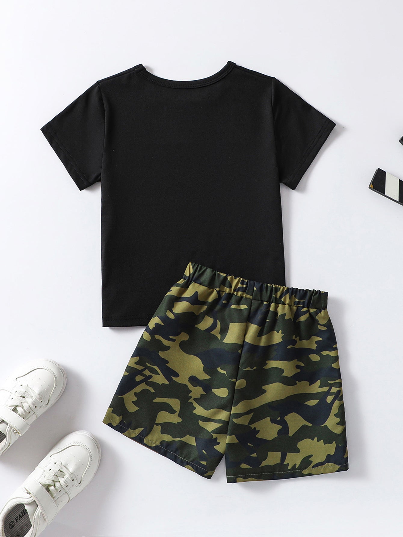 Boys Printed Short Sleeves Round Neck Top with Shorts