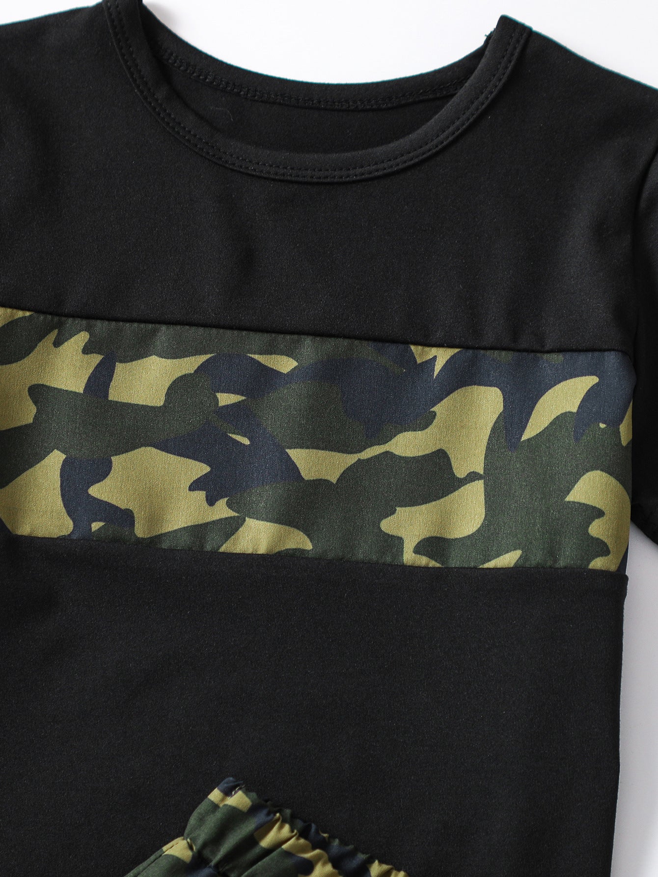 Boys Printed Short Sleeves Round Neck Top with Shorts