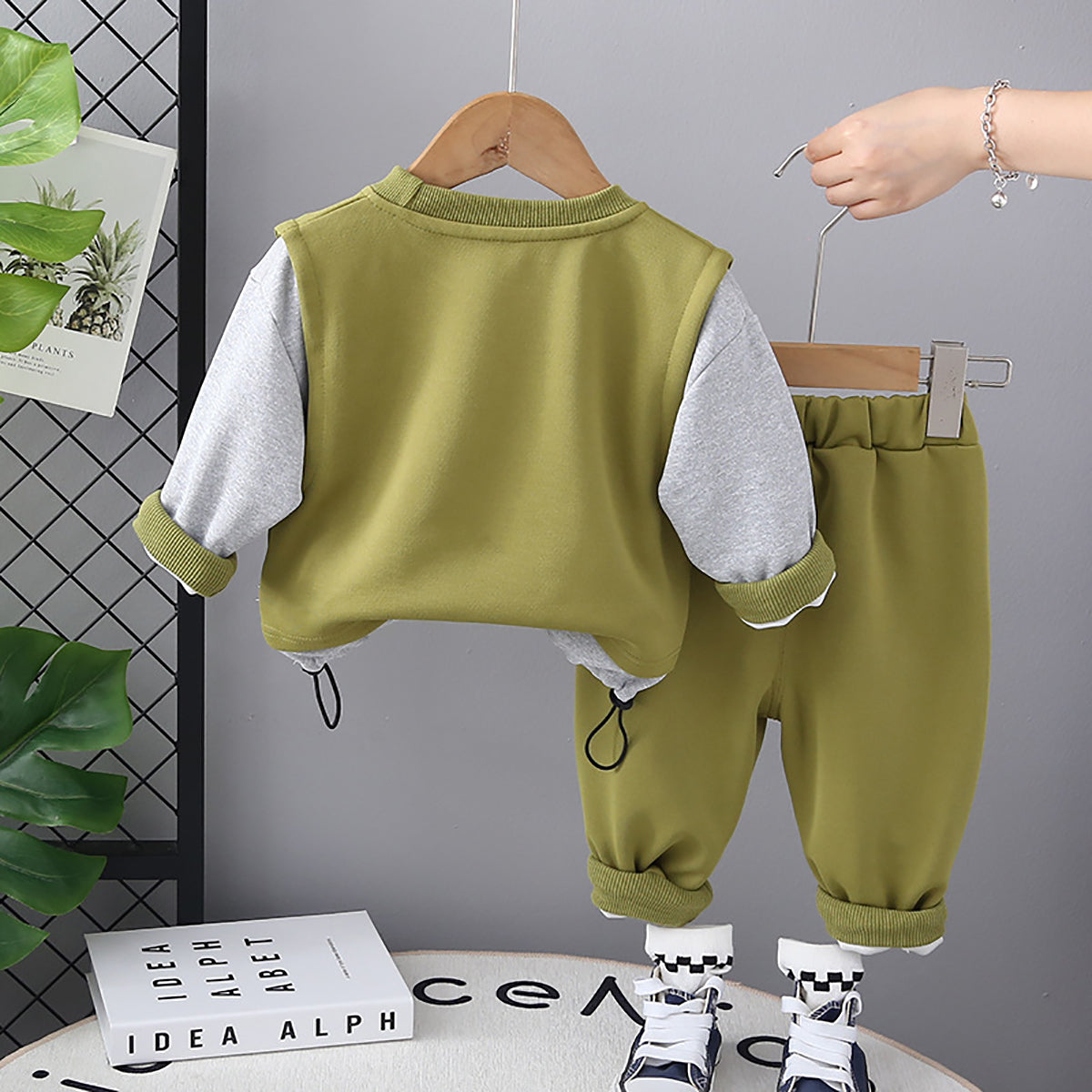 Boys Green & Grey Colourblocked T-shirt with Trousers