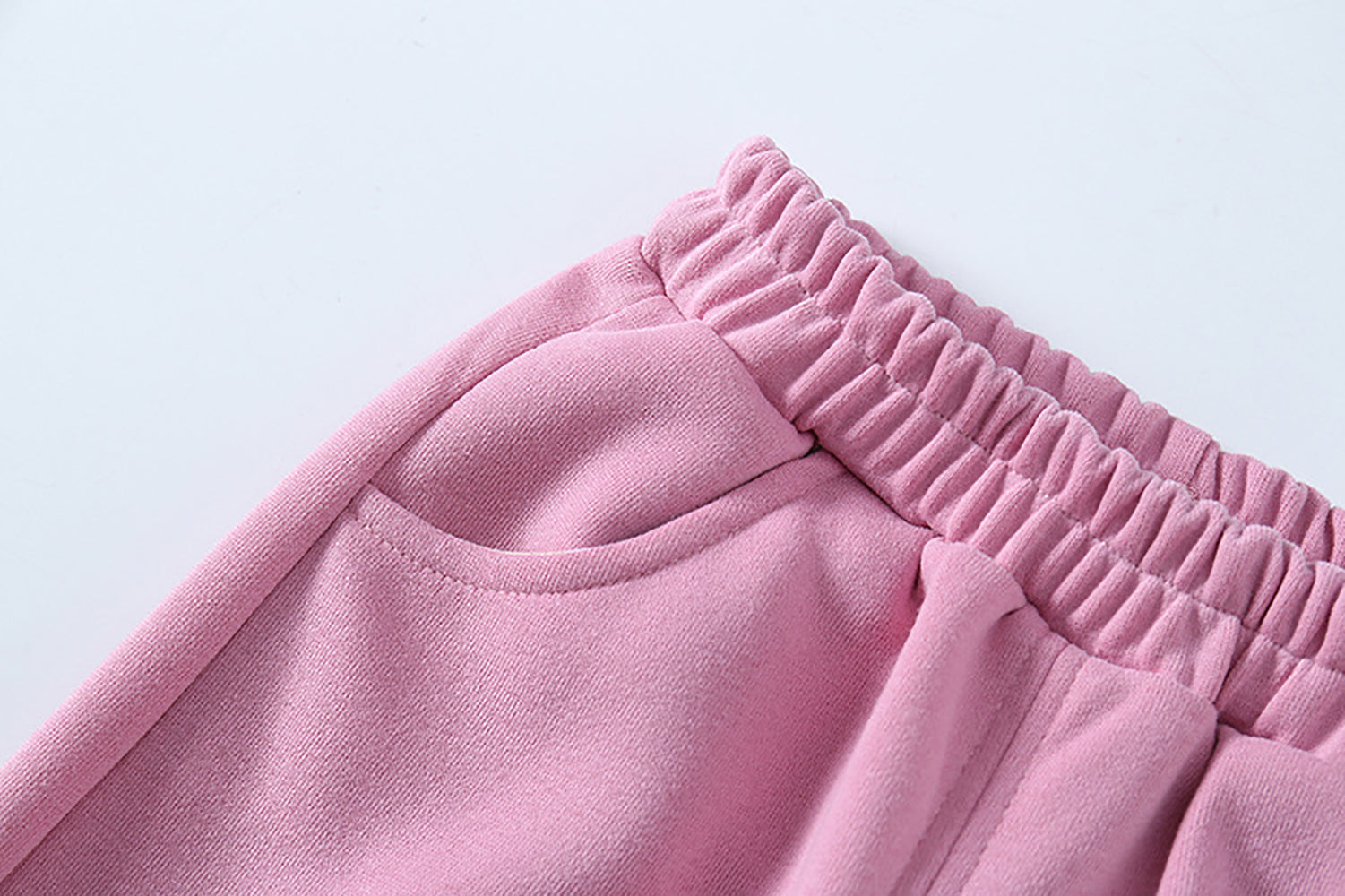 Girls Printed Round Neck Sweatshirt With Jogger