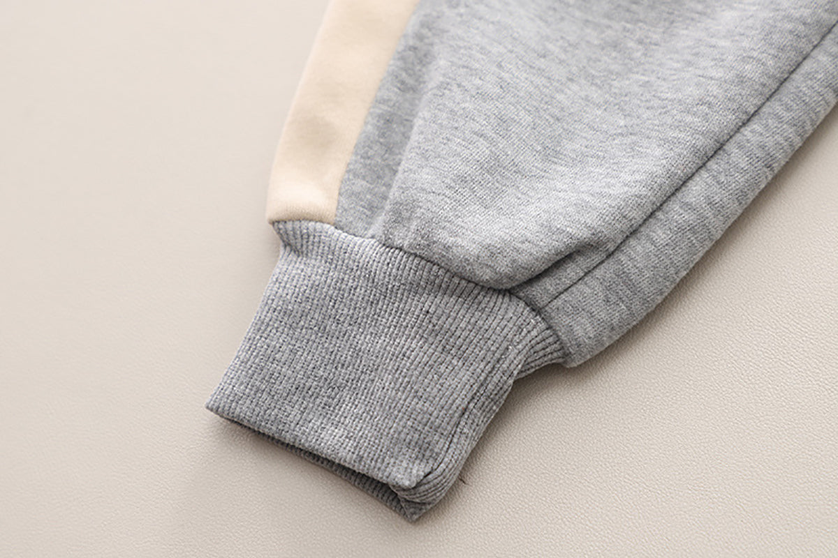 Boys Colourblocked Round Neck Long Sleeves Sweatshirt With Jogger