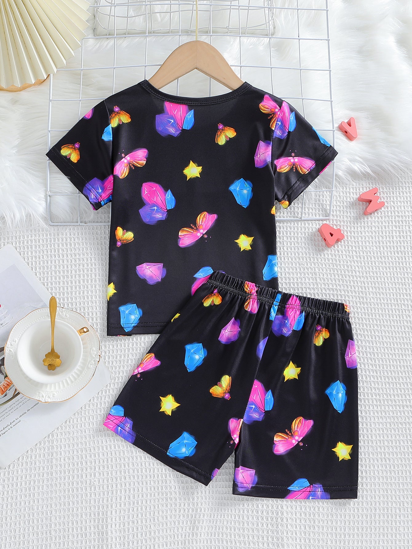 Girls Printed T-shirt with Shorts