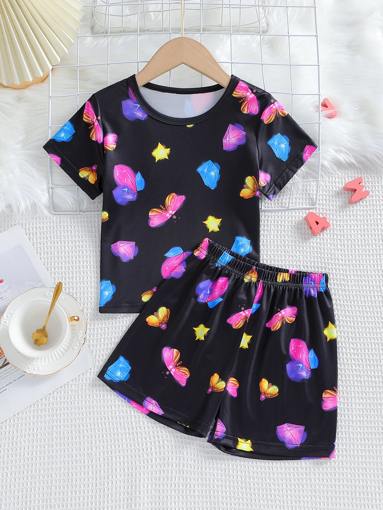 Girls Printed T-shirt with Shorts