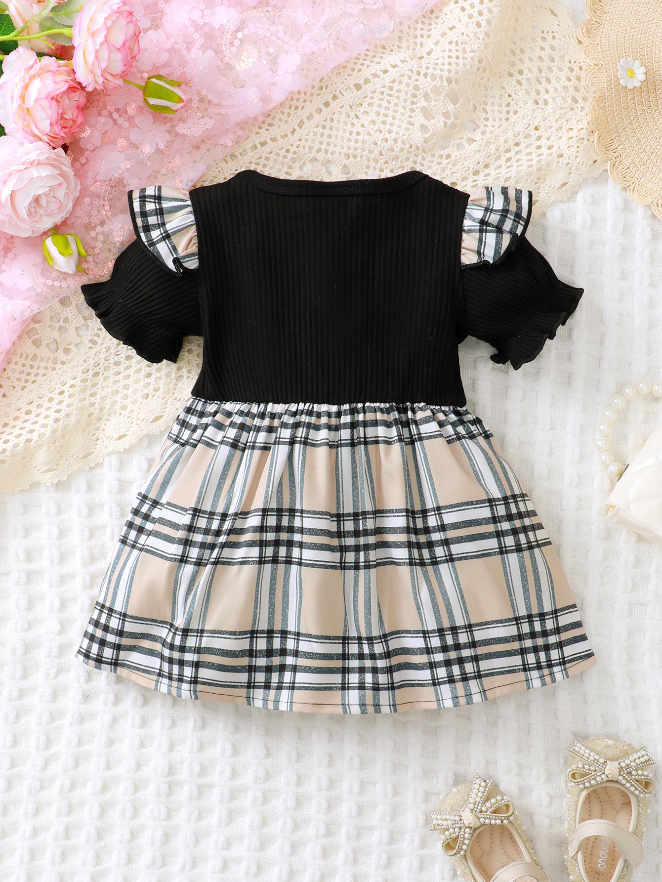 Girls Checked Puff Sleeve Fit and Flare Dress