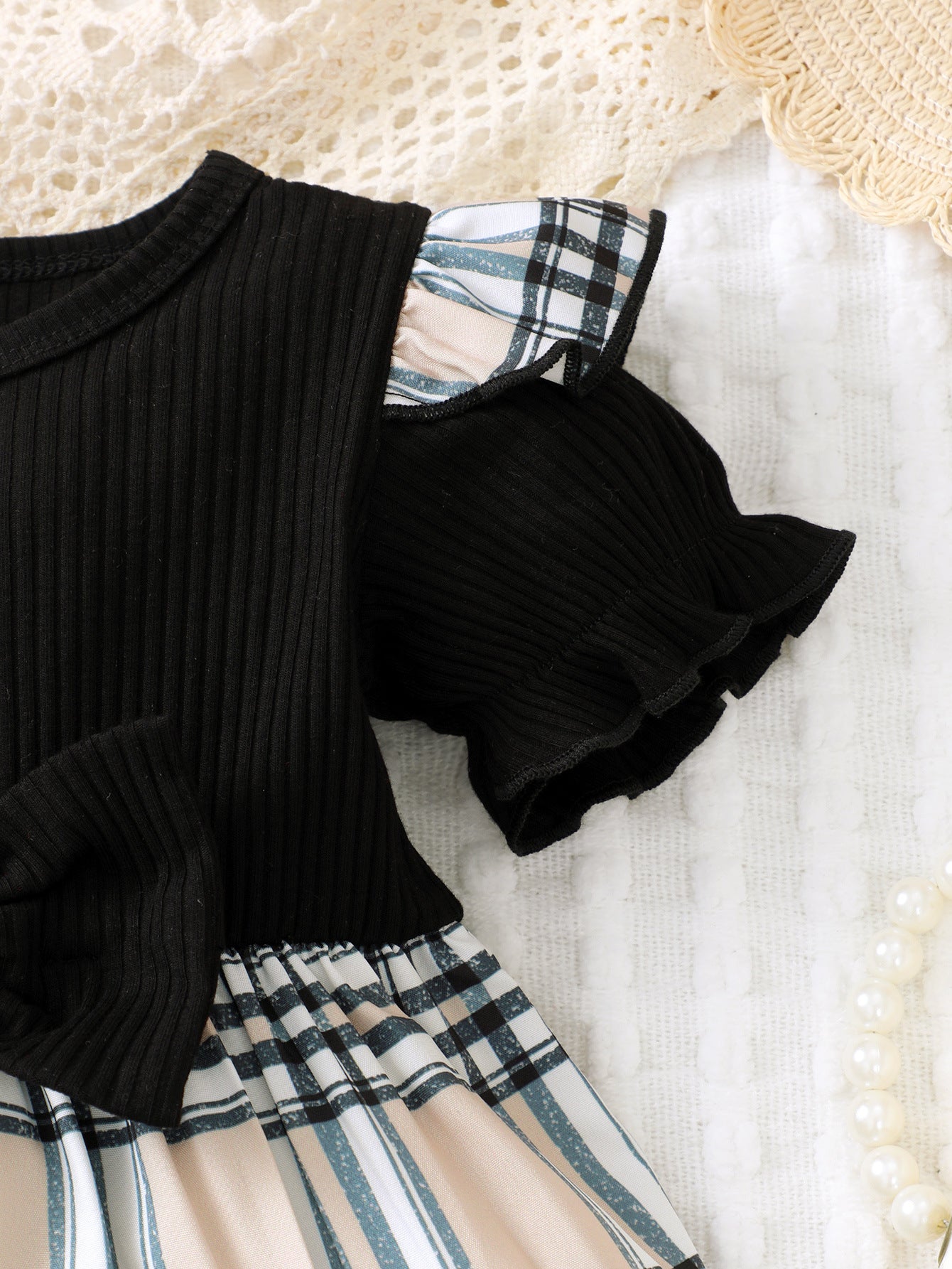 Girls Checked Puff Sleeve Fit and Flare Dress