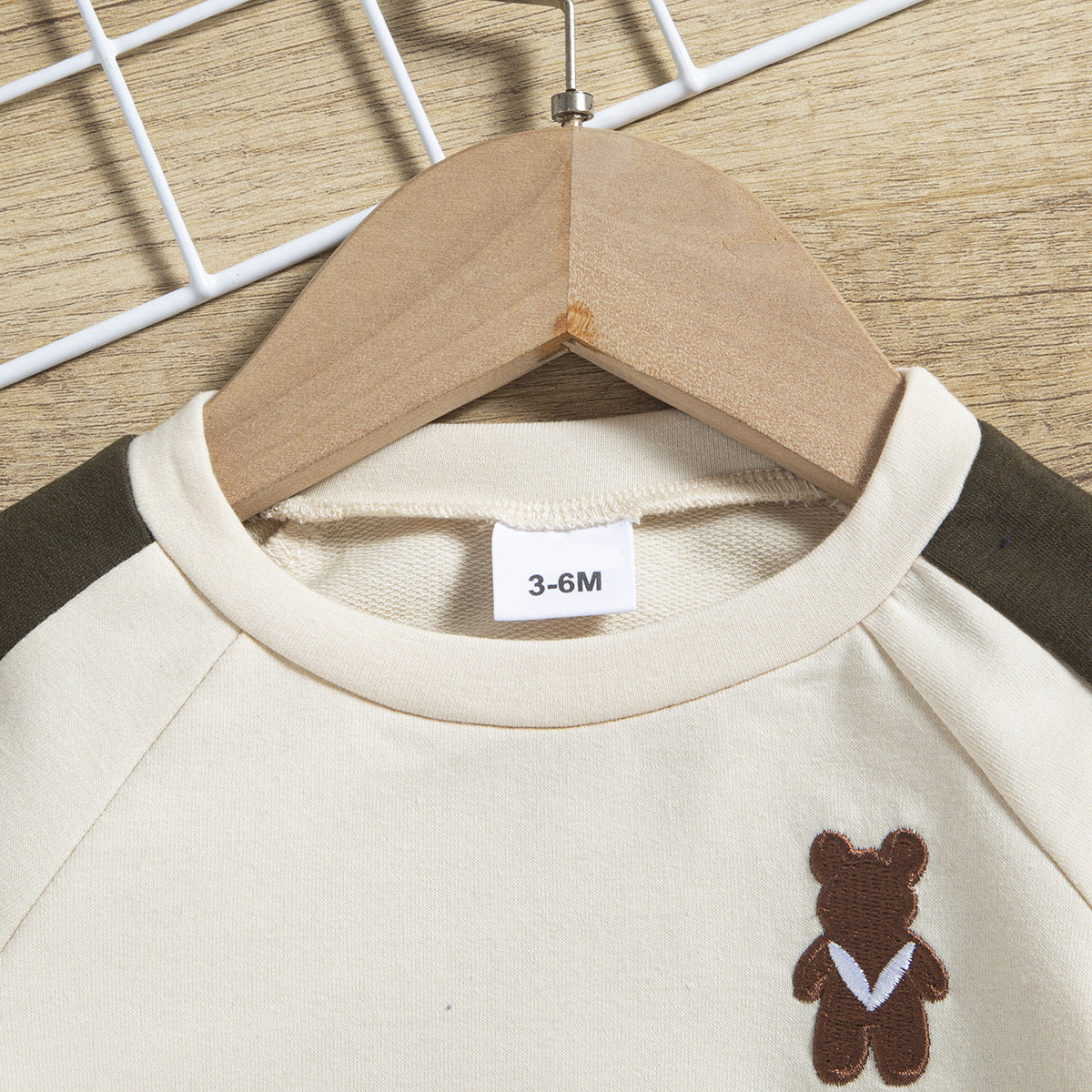 Infant Boys Off White Colourblocked Sweatshirt with Joggers