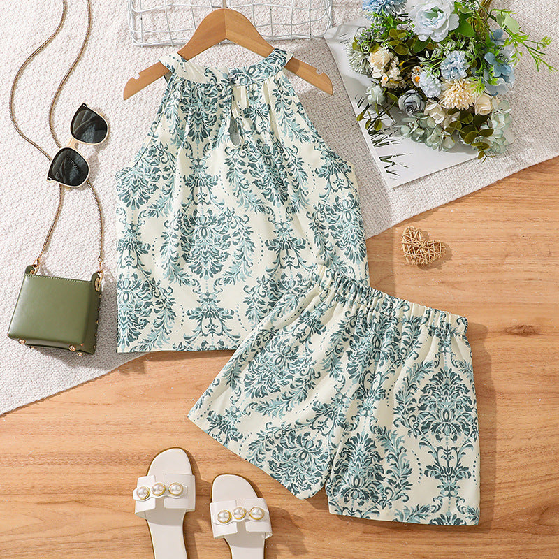 Girls Printed Round Neck Top With Shorts