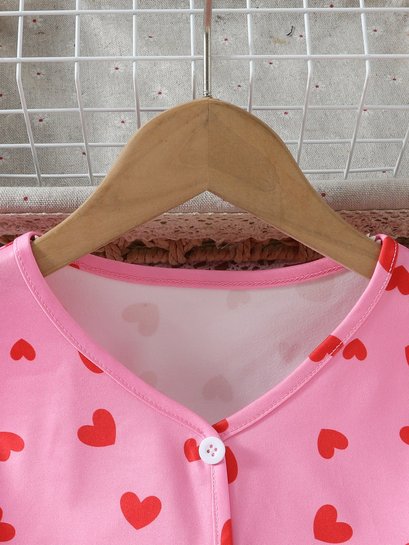 Girls Pink & Red Printed V-Neck Cotton T-shirt