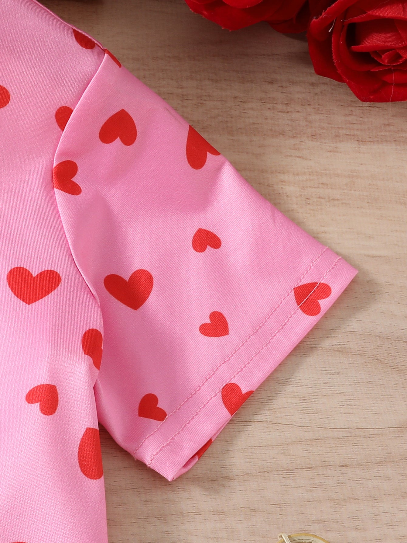 Girls Pink & Red Printed V-Neck Cotton T-shirt