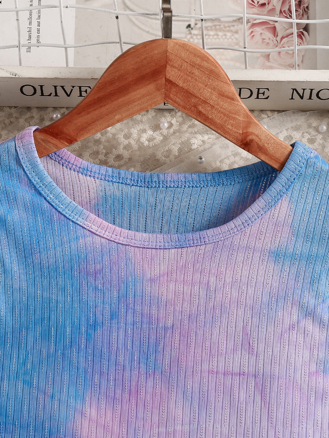 Girls Blue & Purple Abstract Dyed Round Neck T-shirt with Shorts