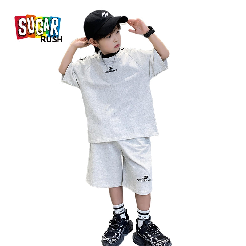 Boys Short Sleeves Round Neck T-shirt with Shorts