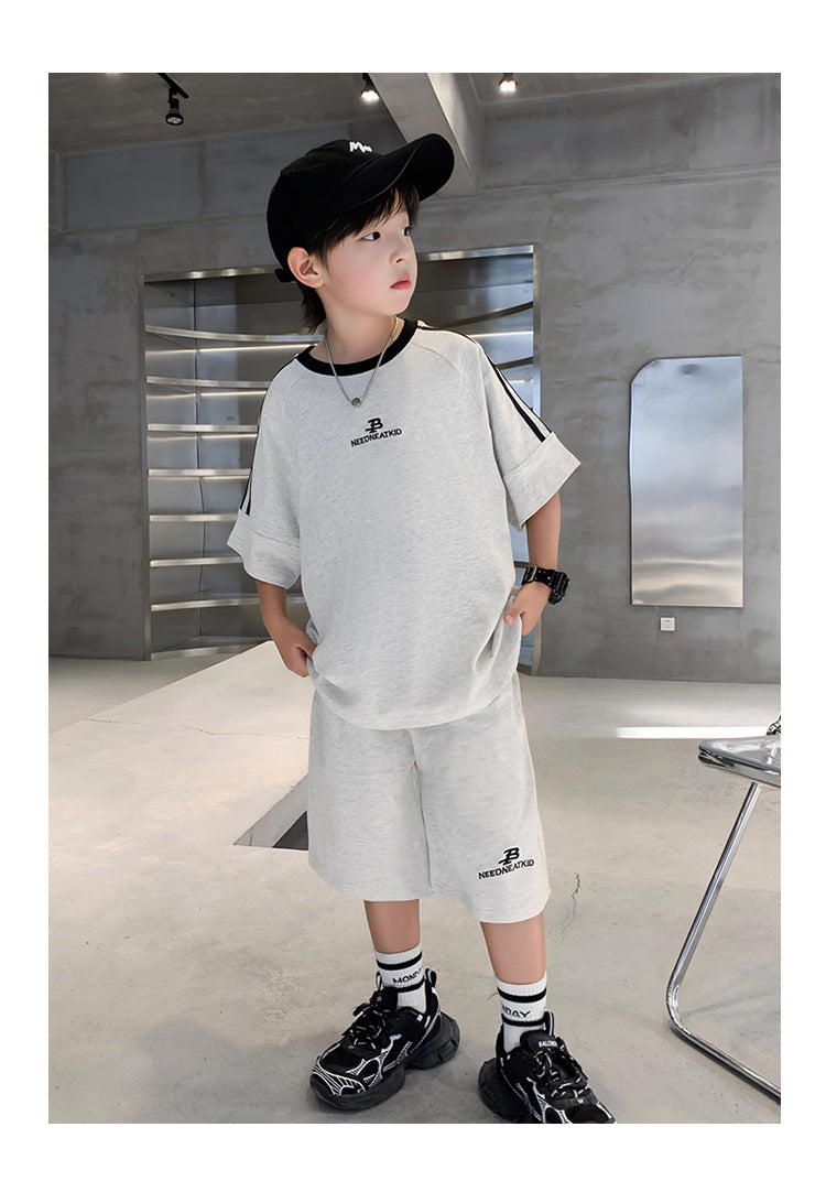Boys Short Sleeves Round Neck T-shirt with Shorts