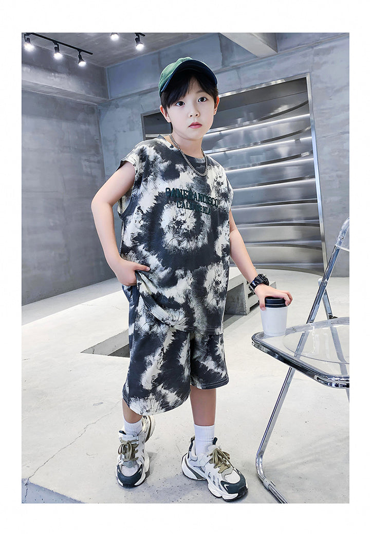 Boys Printed T-shirt with Shorts