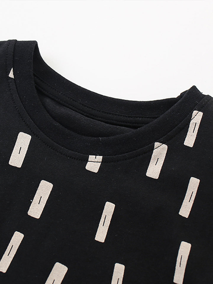 Boys Printed Short Sleeves Round Neck T-shirt with Shorts