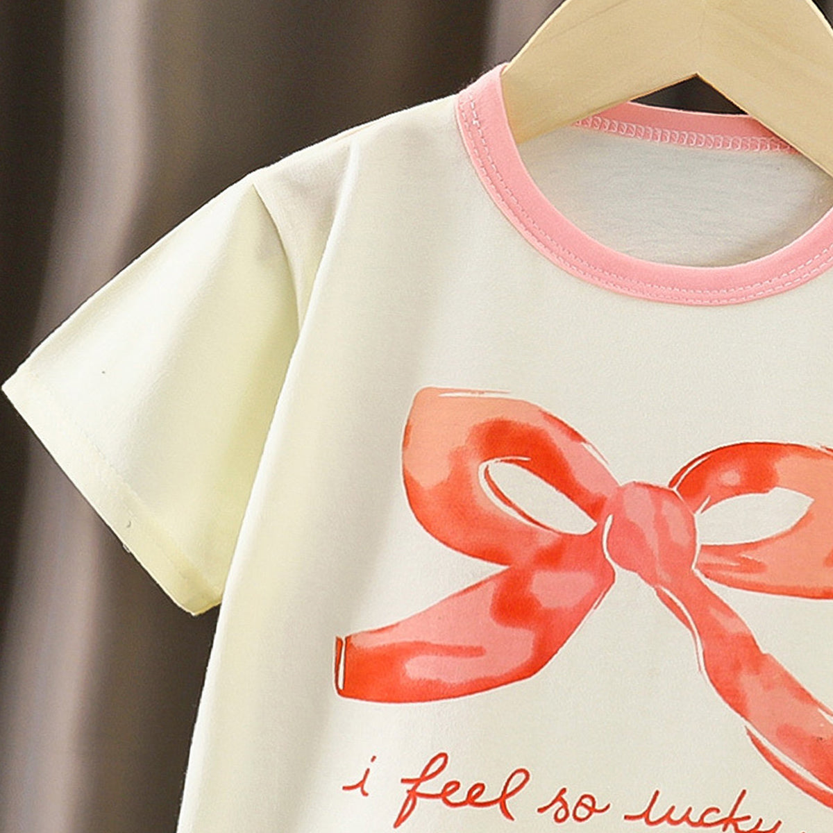 Girls Typography Printed Round Neck Cotton T-shirt