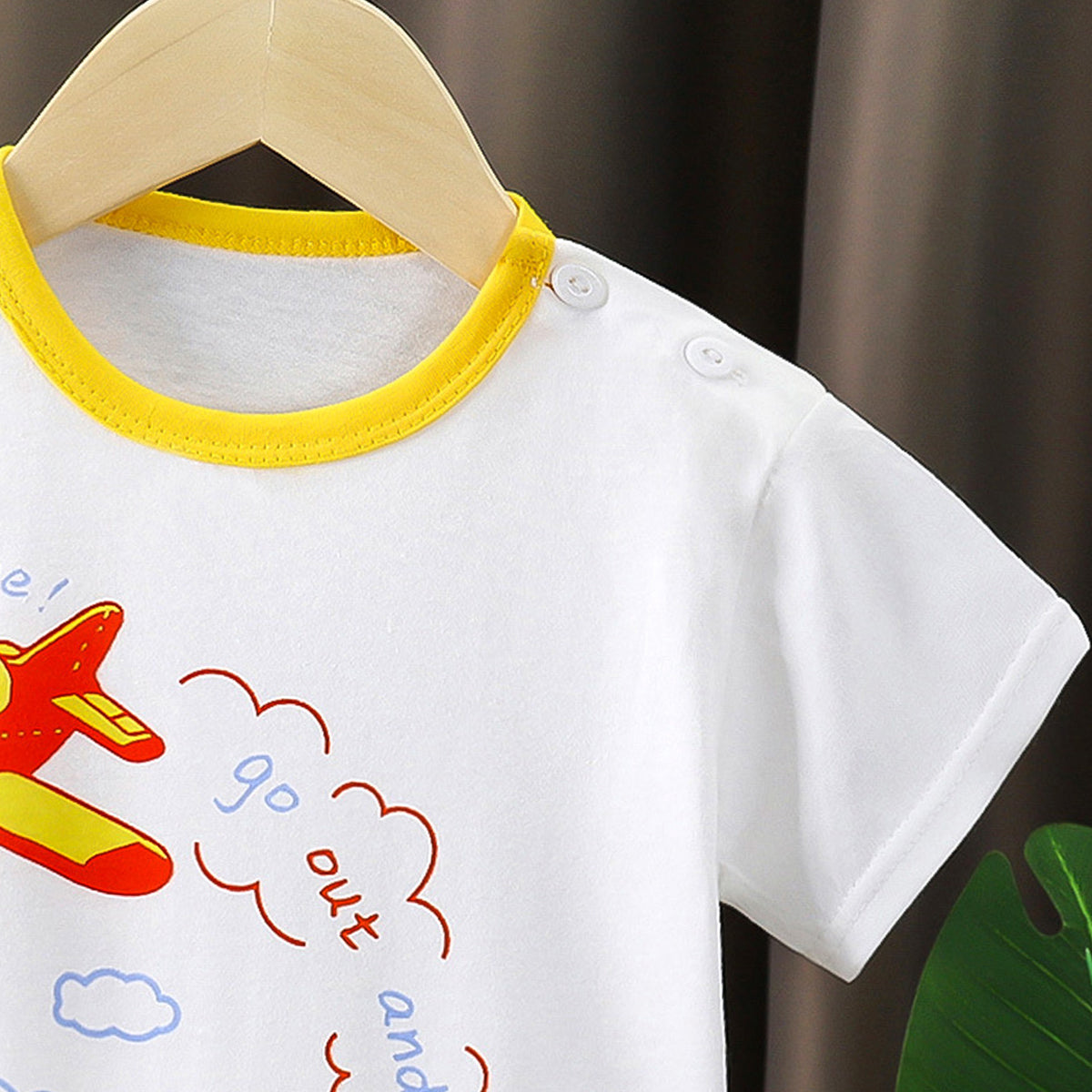 Boys Graphic Printed Round Neck Cotton T-shirt