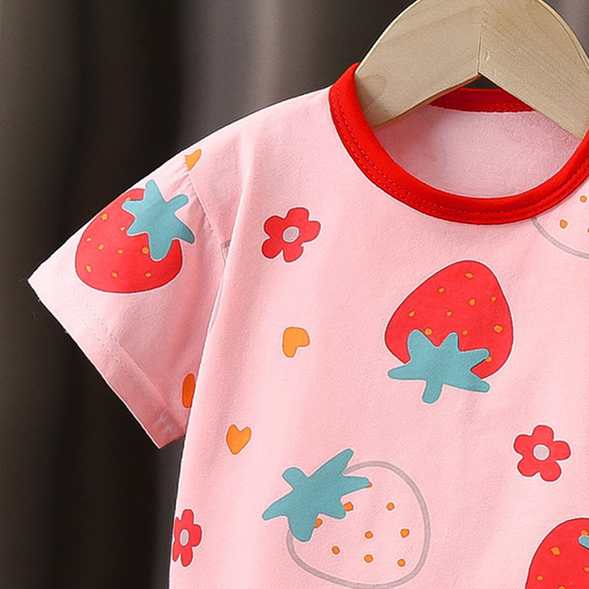 Girls Printed Short Sleeves Pure Cotton T-shirt With Shorts