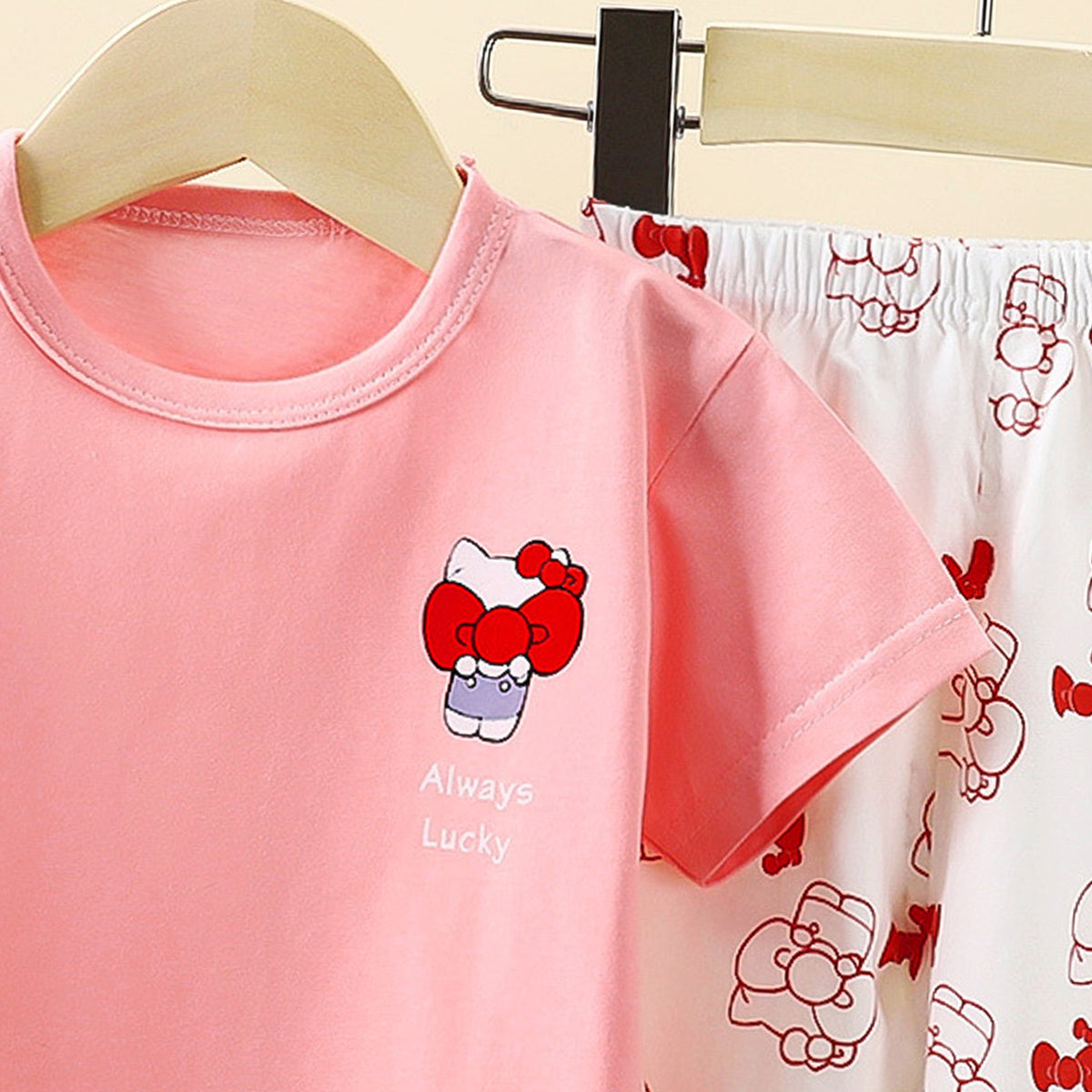 Girls Printed Round Neck Pure Cotton T-Shirt With Trousers