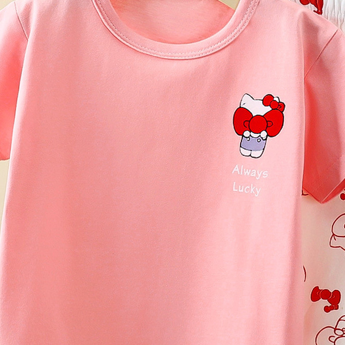 Girls Printed Round Neck Pure Cotton T-Shirt With Trousers